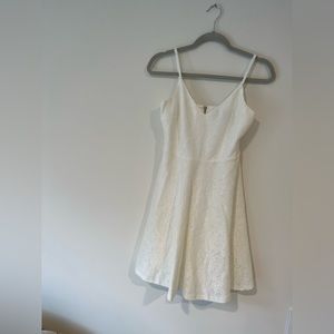LULUS MINI DRESS (WHITE)